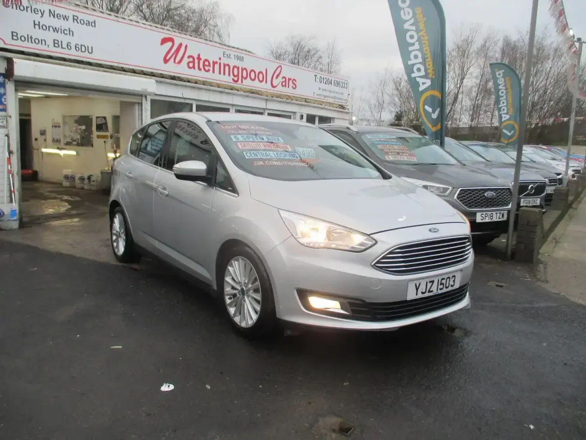 Begagnad Ford C-MAX Titanium 125 HK (91 kW) 2016 Silver Minibuss