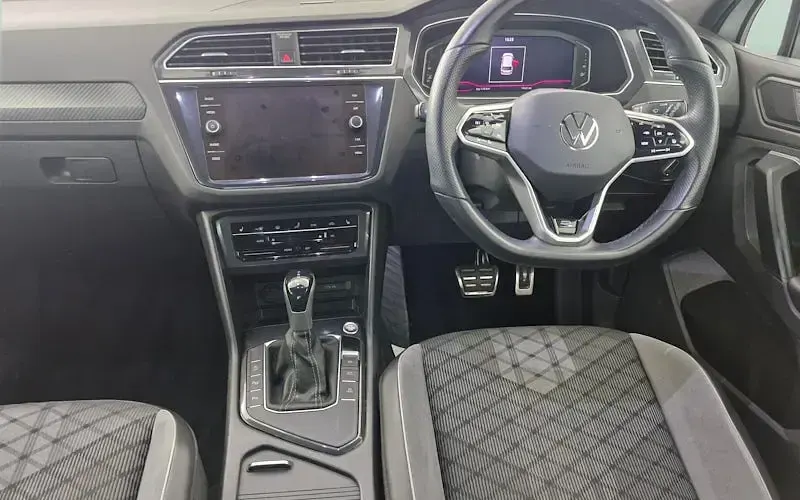 Used VW Tiguan R-line 150 HP (110 kW) 2023 White SUV