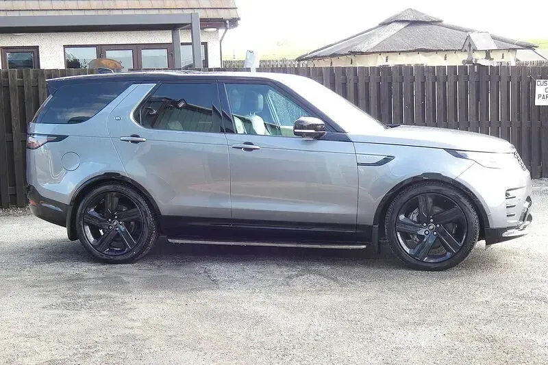 Used Land Rover Discovery SE Dynamic 295 HP (216 kW) 2022 Grey SUV