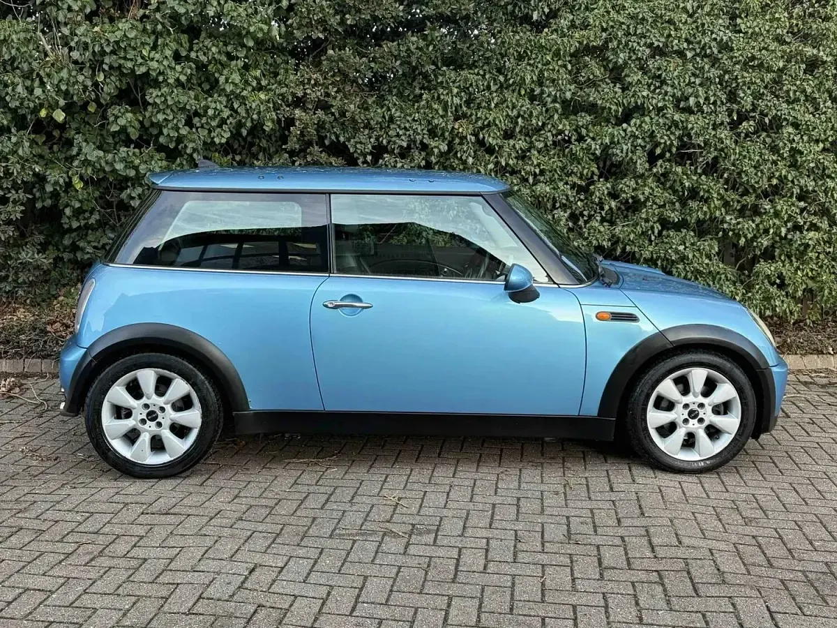 Used Mini Cooper Hatch 2004 Electricblue Hatchback