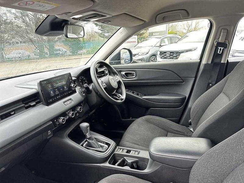 Used Honda HR-V Elegance 131 HP (96 kW) 2022 Grey SUV