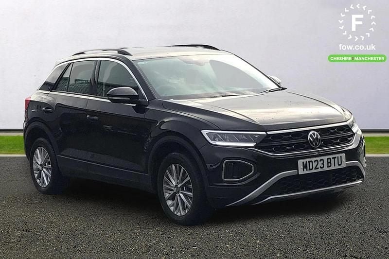 Black Used 2023 VW T-Roc Life SUV | £19,199 (Good price) - Image 1/3