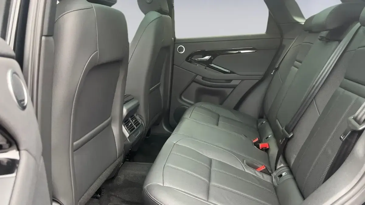 Used Land Rover Range Rover evoque SE Dynamic 2025 Santorini black SUV
