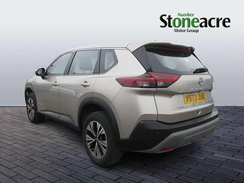 Usado Nissan X-Trail Acenta 213 CV (156 kW) 2023 Plateado SUV