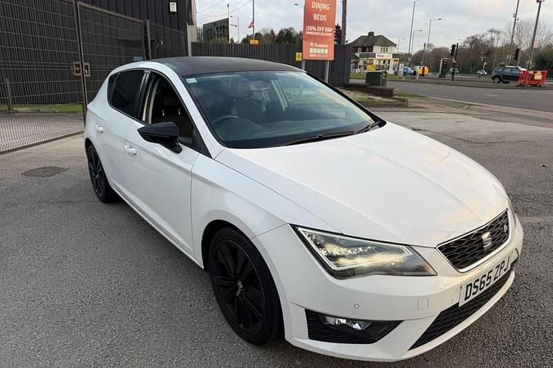 White Used 2015 Seat Leon FR Hatchback | £7,495 (Super price) - Image 1/1