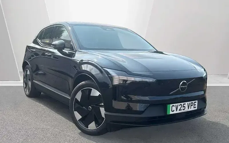 Usado Volvo EX30 Plus 314 kW (428 HP) 2025 SUV