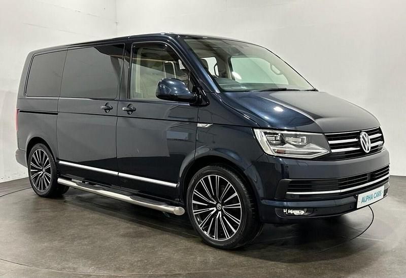 Used VW Caravelle Executive 204 HP (150 kW) 2019 Blue MPV