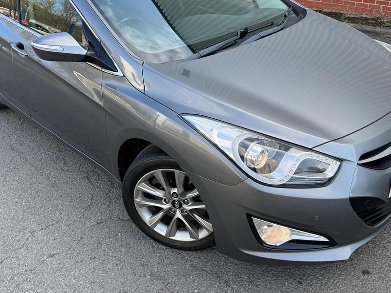 Used Hyundai i40 Style 136 HP (100 kW) 2014 Silver Sedan