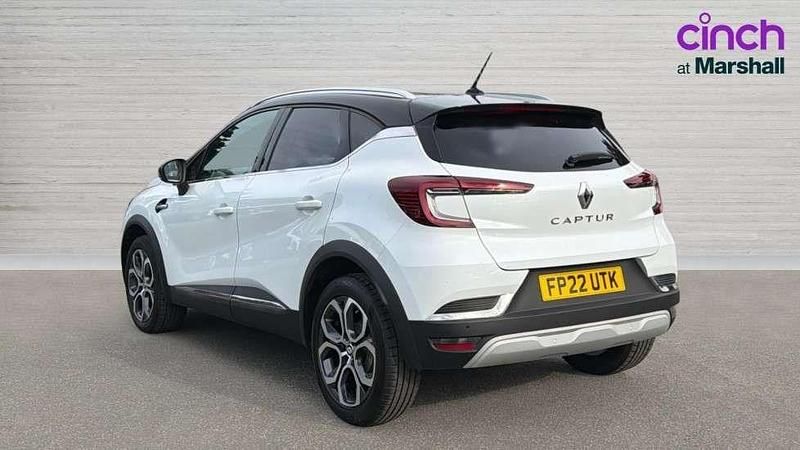 Second-hand Renault Captur SE 91 CP (66 kW) 2022 Alb SUV