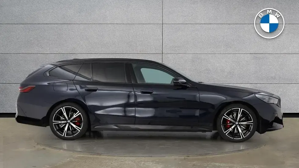 Used BMW 520 M Sport 205 HP (150 kW) 2025 Black Estate