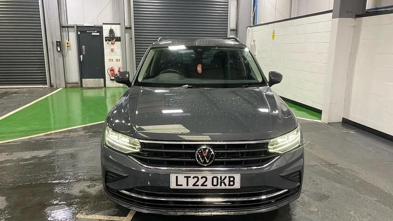 Used VW Tiguan Active 150 HP (110 kW) 2022 Grey SUV