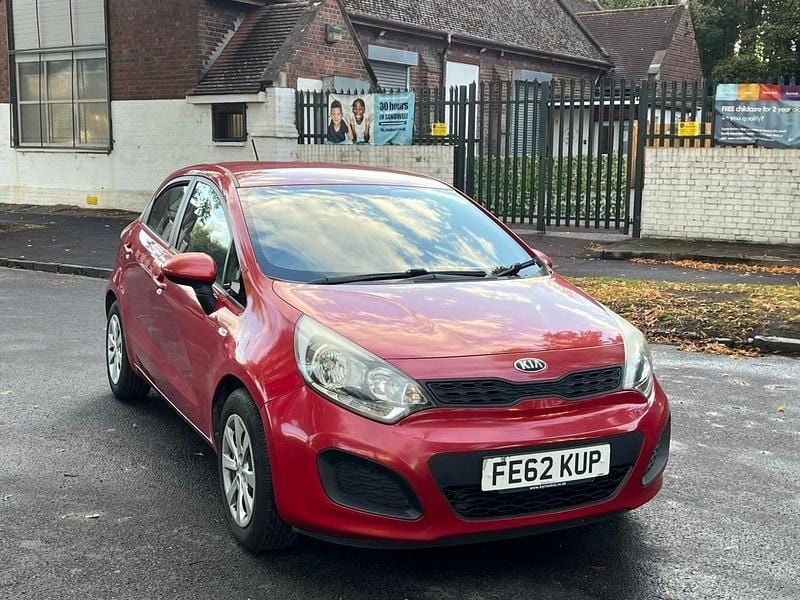 Red Used 2012 Kia Rio Hatchback | £2,395 (Fair price) - Image 1/4