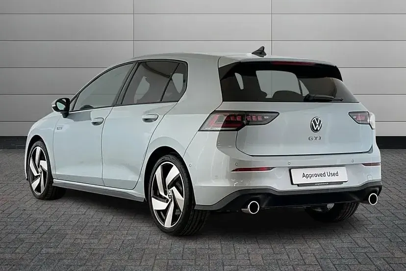 Used VW Golf VIII GTI 265 HP (194 kW) 2025 Urano grey Hatchback