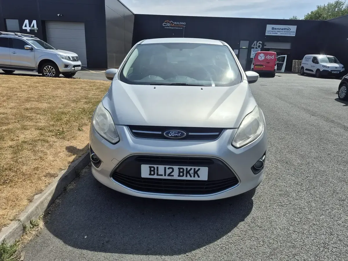 Used Ford C-MAX Zetec 115 HP (84 kW) 2012 Silver MPV