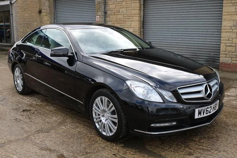 Begagnad Mercedes E350 SE 265 HK (194 kW) 2012 Svart Sportkupé