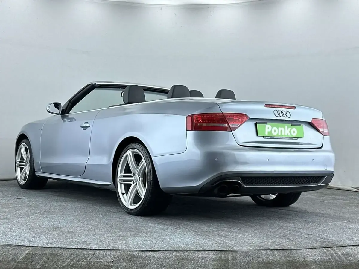 Begagnad Audi A5 Cabriolet S-Line 2011 Silver Cab