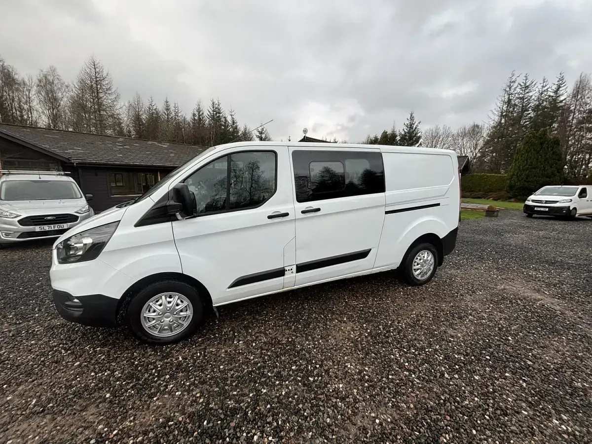 Used Ford Transit Custom 130 HP (95 kW) 2021 White Van