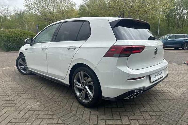 Second-hand VW Golf VIII 150 CP (110 kW) 2023