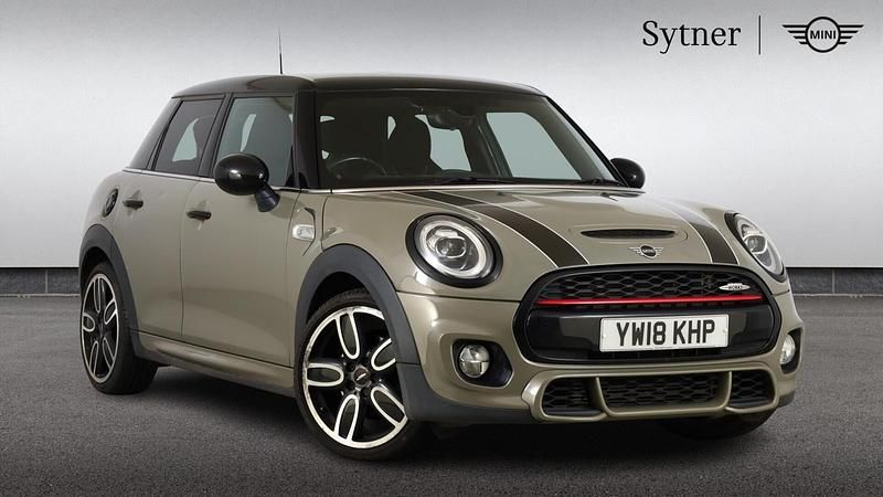 Grey Used 2018 Mini Cooper S Hatch Hatchback | £16,000 (Fair price) - Image 1/4