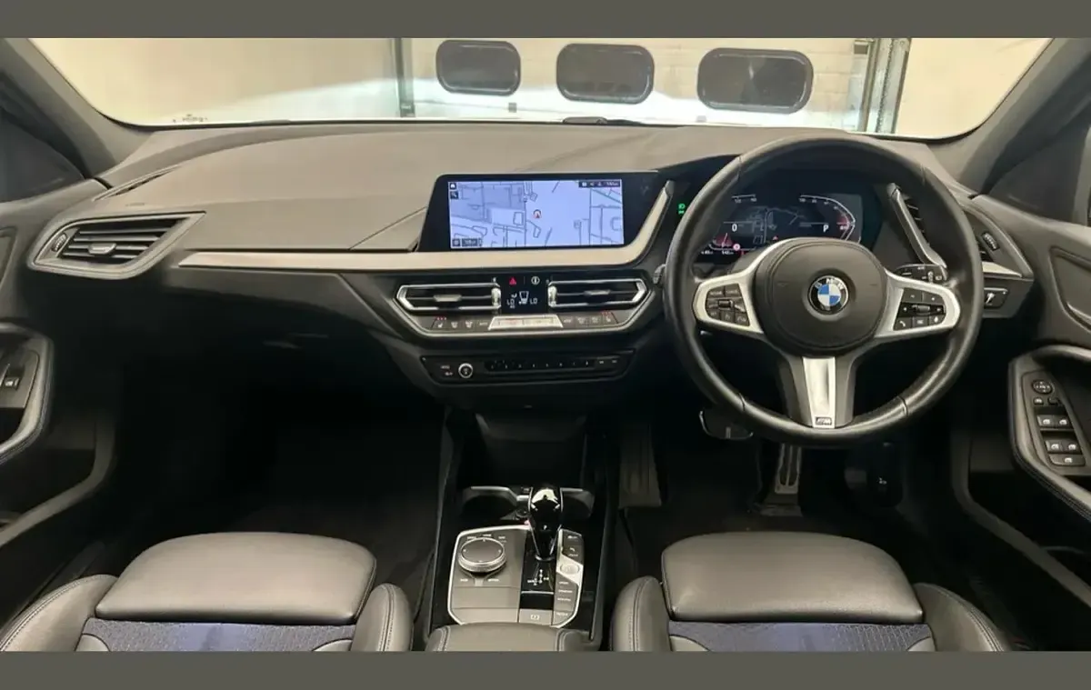 Used BMW 118 M Sport 134 HP (98 kW) 2023 White Hatchback