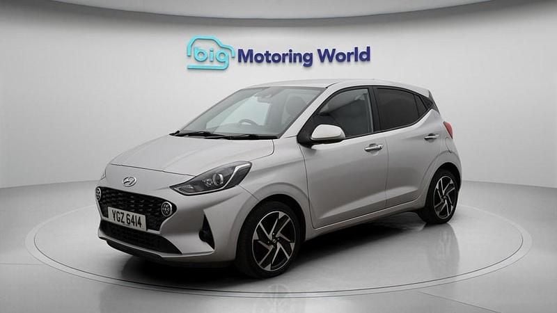 Used Hyundai i10 Premium 84 HP (61 kW) 2023 Grey Hatchback