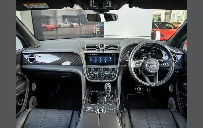 Used Bentley Bentayga 542 HP (398 kW) 2024 Blue SUV