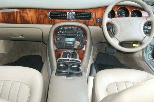 Usado Jaguar XJ8 1999 Sedan