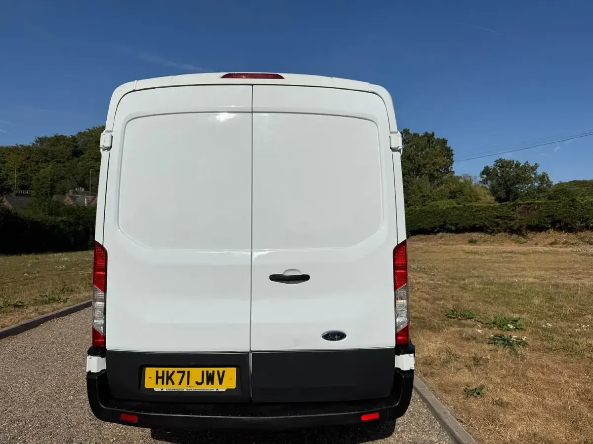 Used Ford Transit 130 HP (95 kW) 2021 White Van