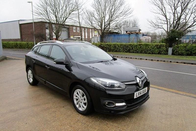 Used 2014 Renault Mégane III Dynamique Estate | £3,995 (Fair price) - Image 1/1