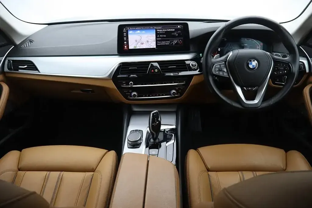 Używany BMW 520 Comfort Edition 2020 Czarny Sedan/Limuzyna