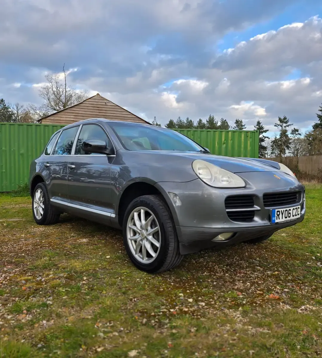 Usado Porsche Cayenne 2006 Prateado SUV