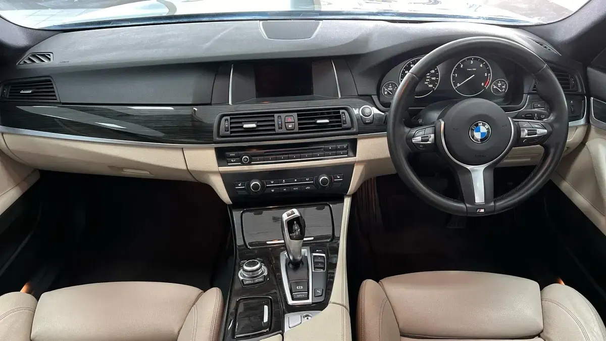 Used BMW 520 M Sport 190 HP (139 kW) 2016 Carbon black