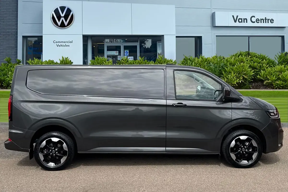 New VW Transporter Pro 160 kW (218 HP) 2026 Grey Van