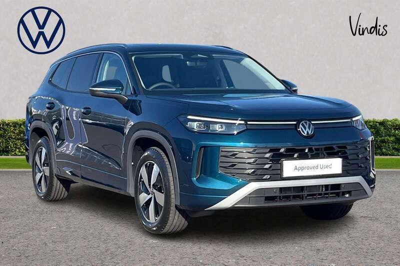 Blue Used 2025 VW Tayron Match SUV | £40,402 (Super price) - Image 1/3