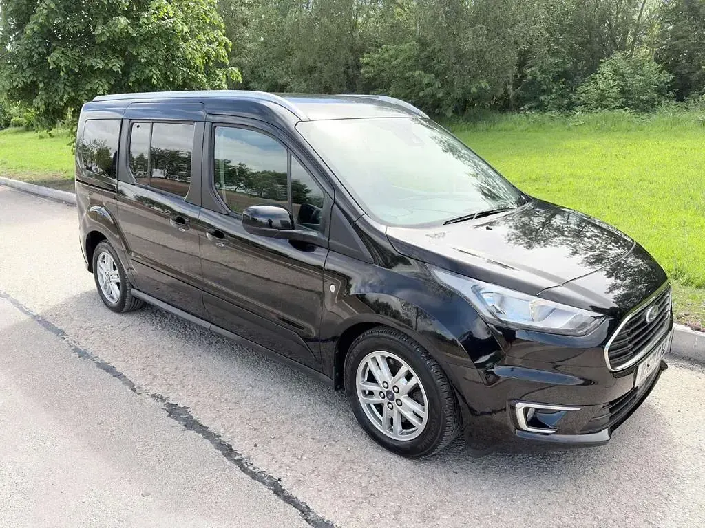 Used Ford Tourneo Titanium 2021 Black MPV