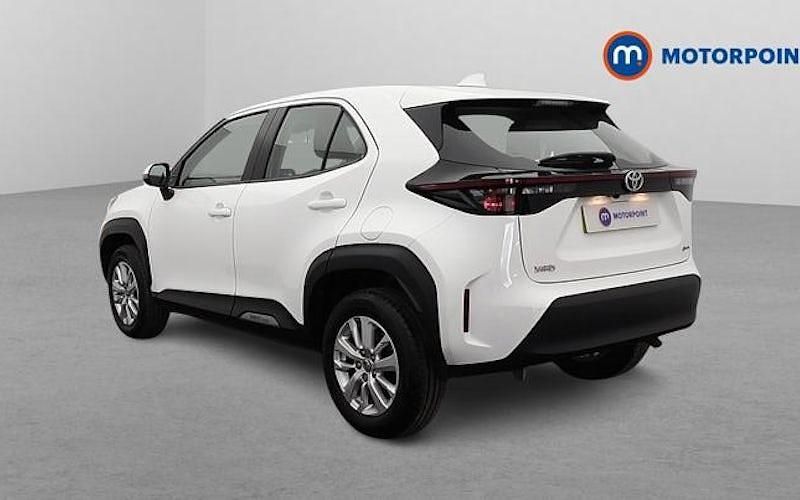 Used Toyota Yaris Hybrid 116 HP (85 kW) 2026 Estate