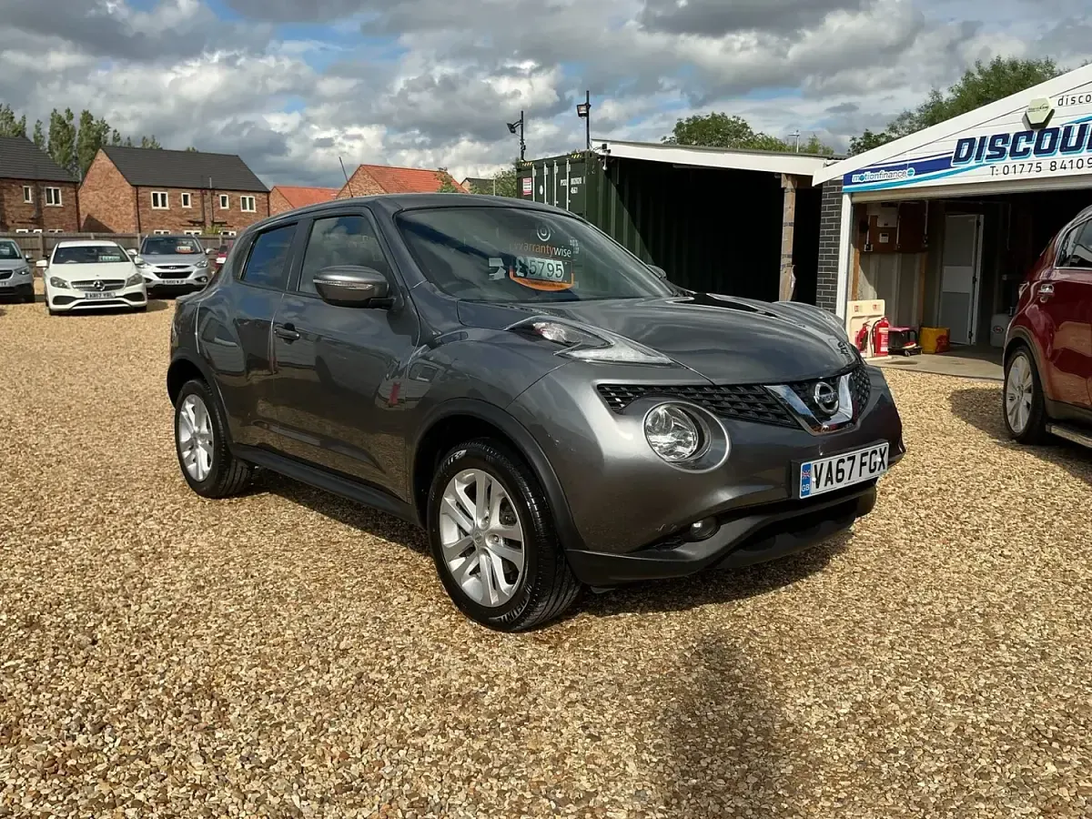 Used Nissan Juke N-Connecta 110 HP (80 kW) 2018 Grey SUV