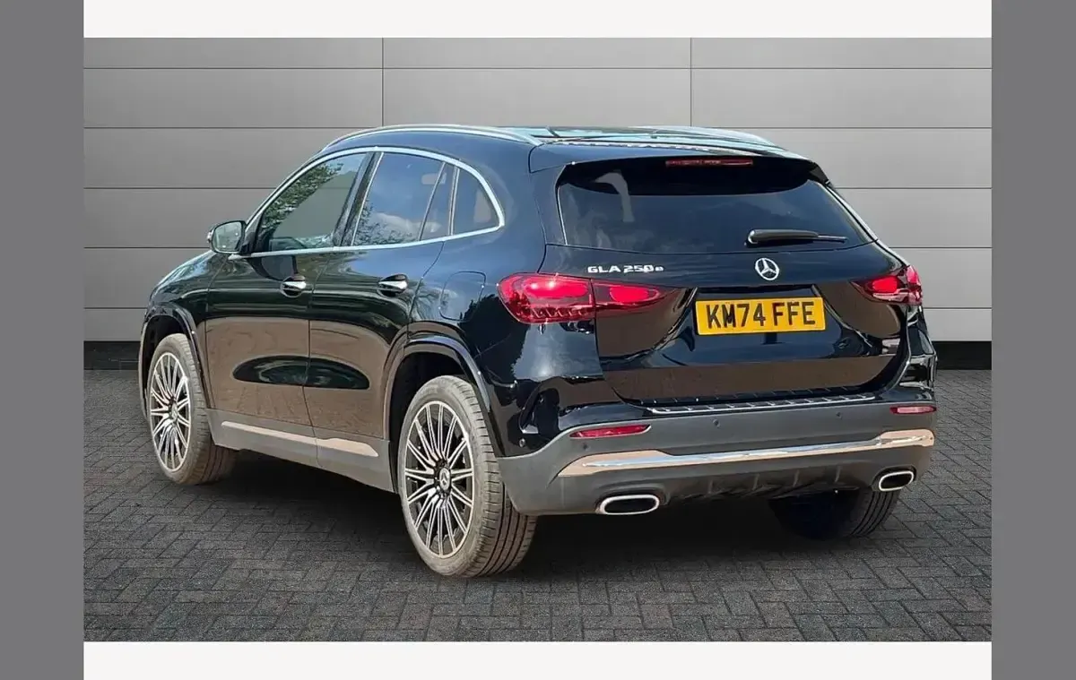 Used Mercedes GLA250 AMG Line Premium 218 HP (160 kW) 2024 Black SUV