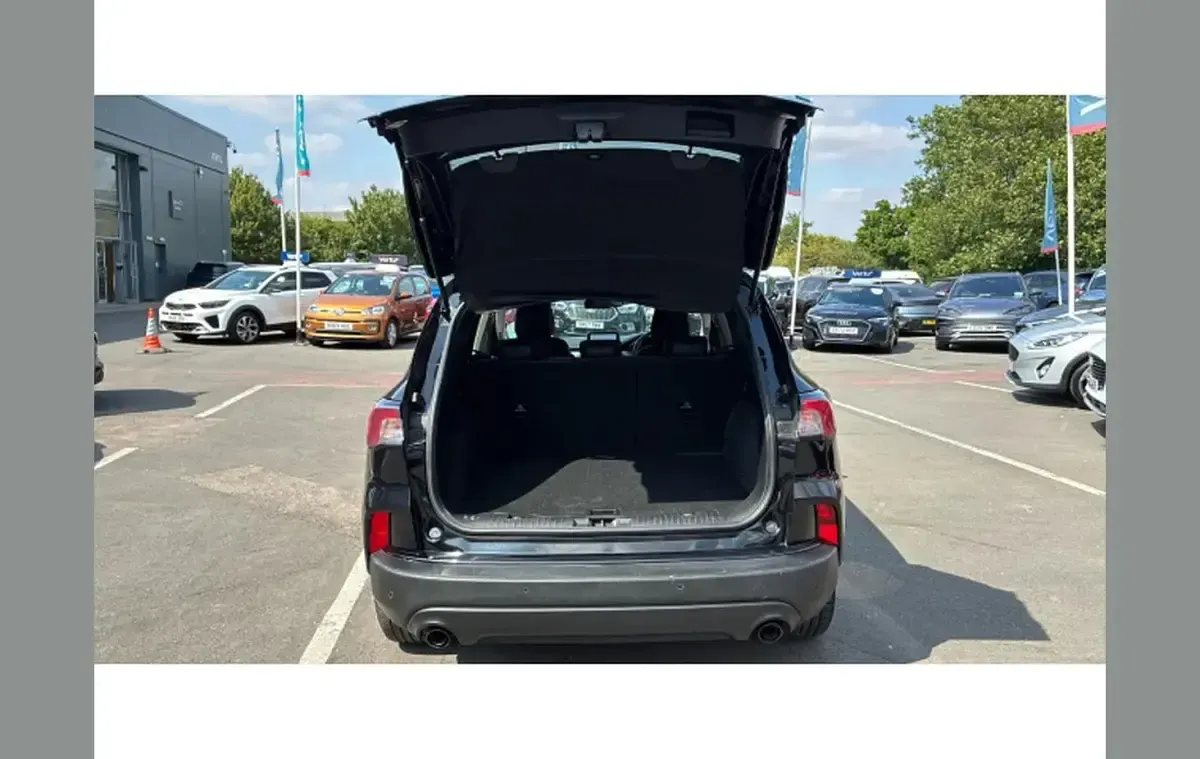Used Ford Kuga Titanium 221 HP (162 kW) 2020 Black SUV