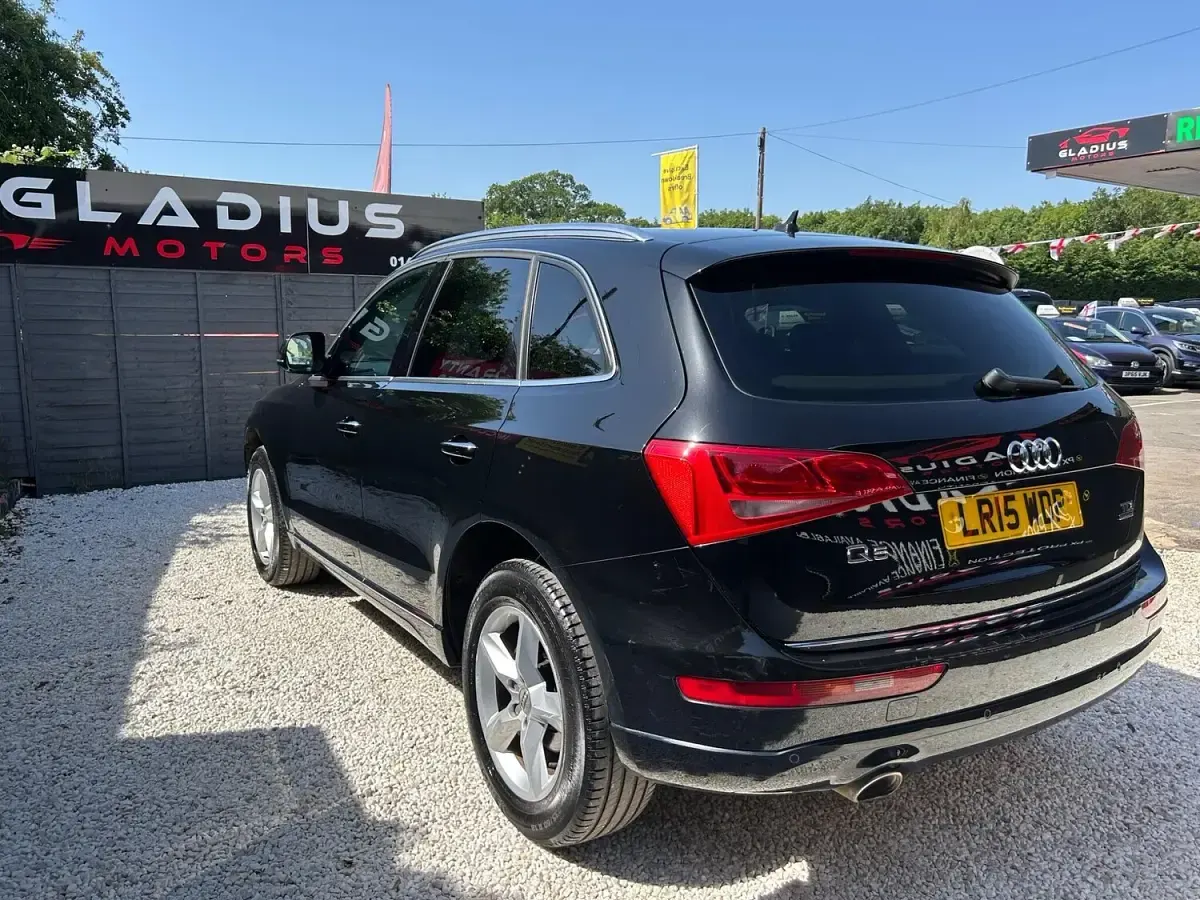Used Audi Q5 Comfort 190 HP (139 kW) 2015 Black SUV