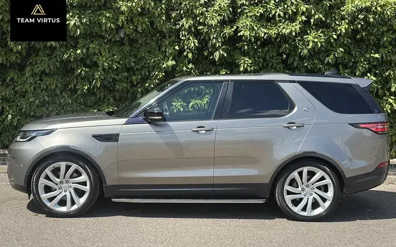 Used Land Rover Discovery First Edition 258 HP (189 kW) 2017 Silver SUV