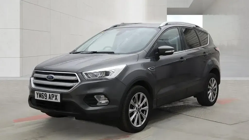 Used Ford Kuga Titanium 150 HP (110 kW) 2019 Grey SUV