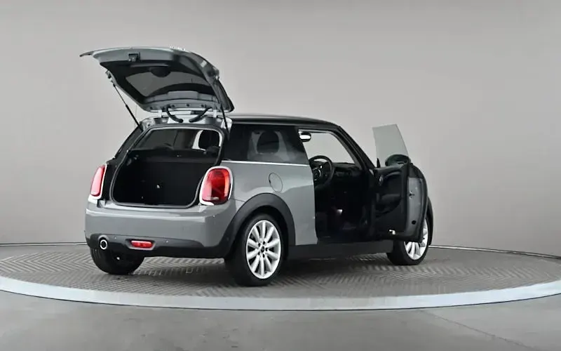 Used Mini Cooper Classic 136 HP (100 kW) 2020 Grey Hatchback