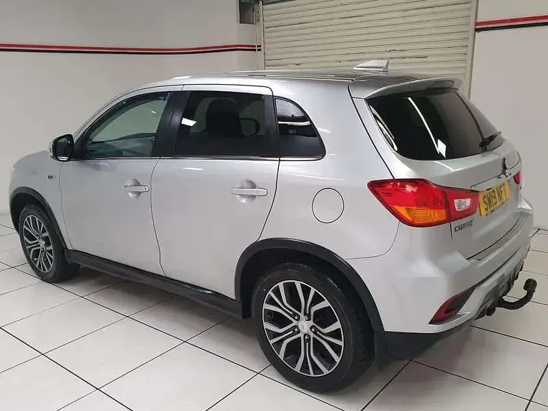Used Mitsubishi ASX 117 HP (86 kW) 2019 Silver SUV