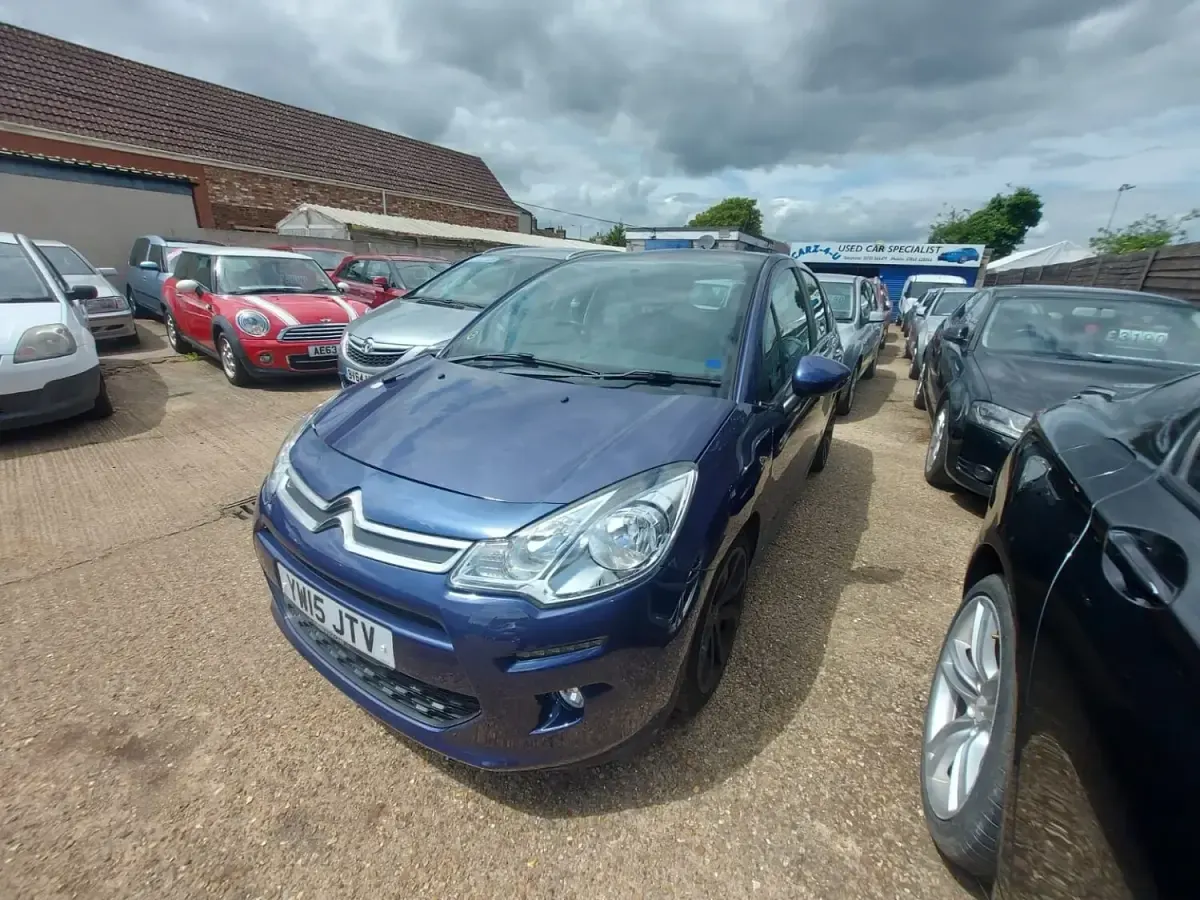 Used Citroën C3 PureTech 2015 Blue Hatchback
