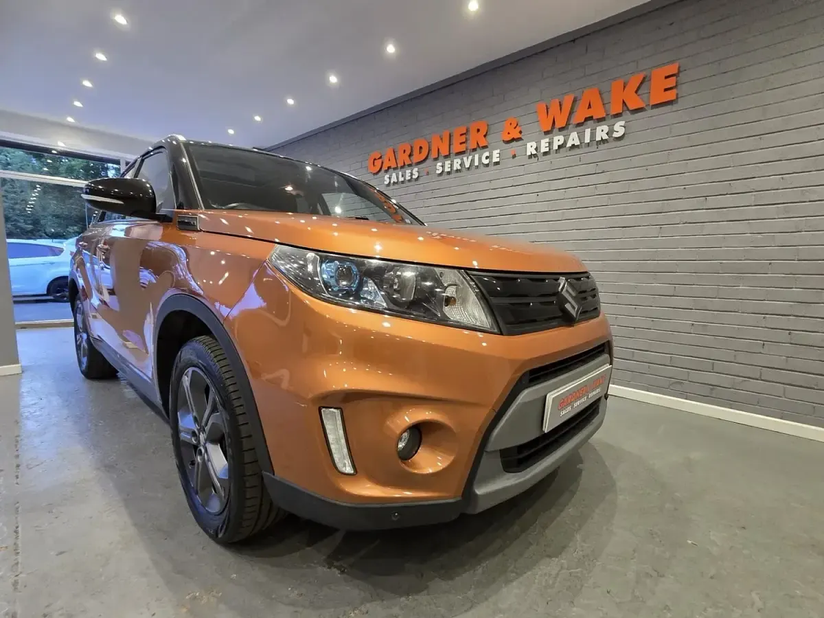 Used Suzuki Vitara SZ5 120 HP (88 kW) 2016 Orange SUV