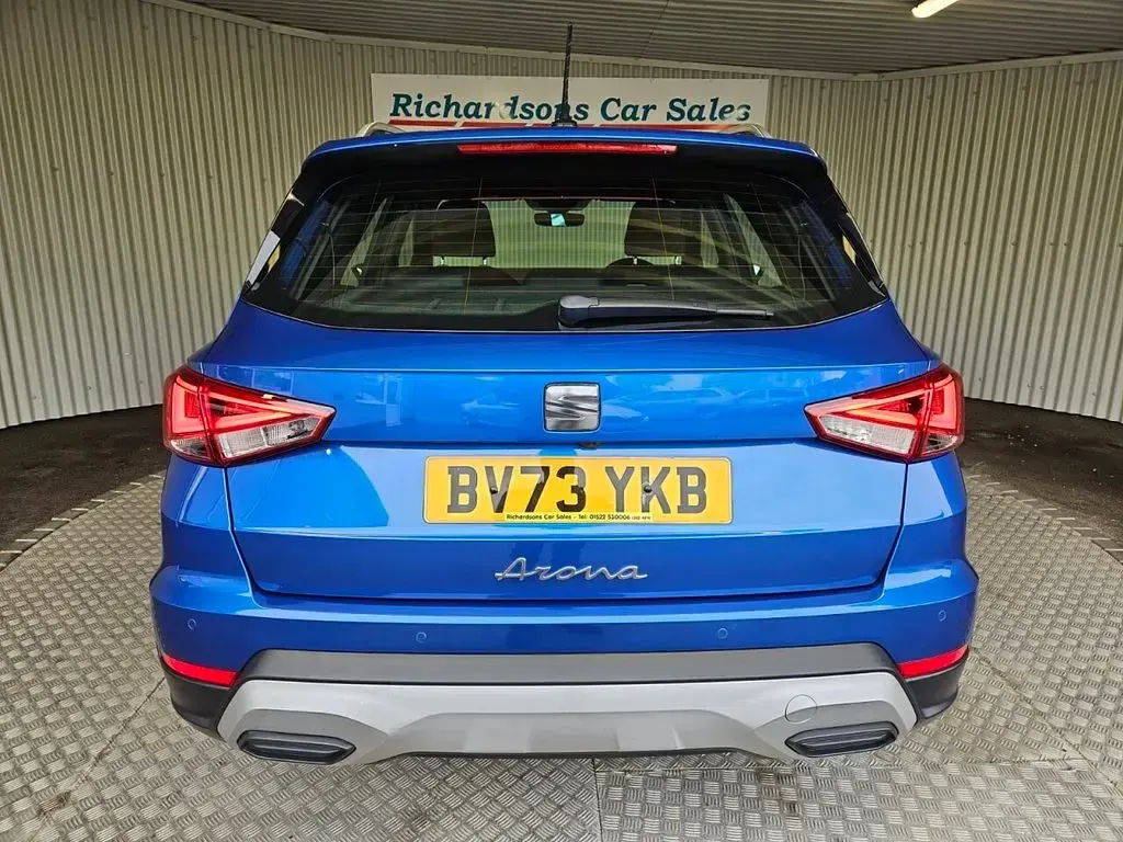 Used Seat Arona Xperience Lux 110 HP (80 kW) 2023 Blue SUV