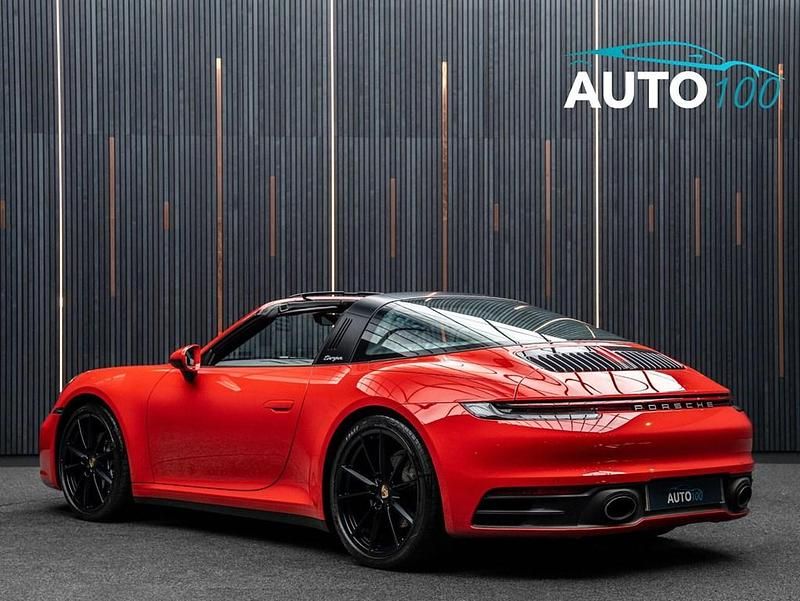 Usado Porsche 992 2022 Vermelho Cabrios