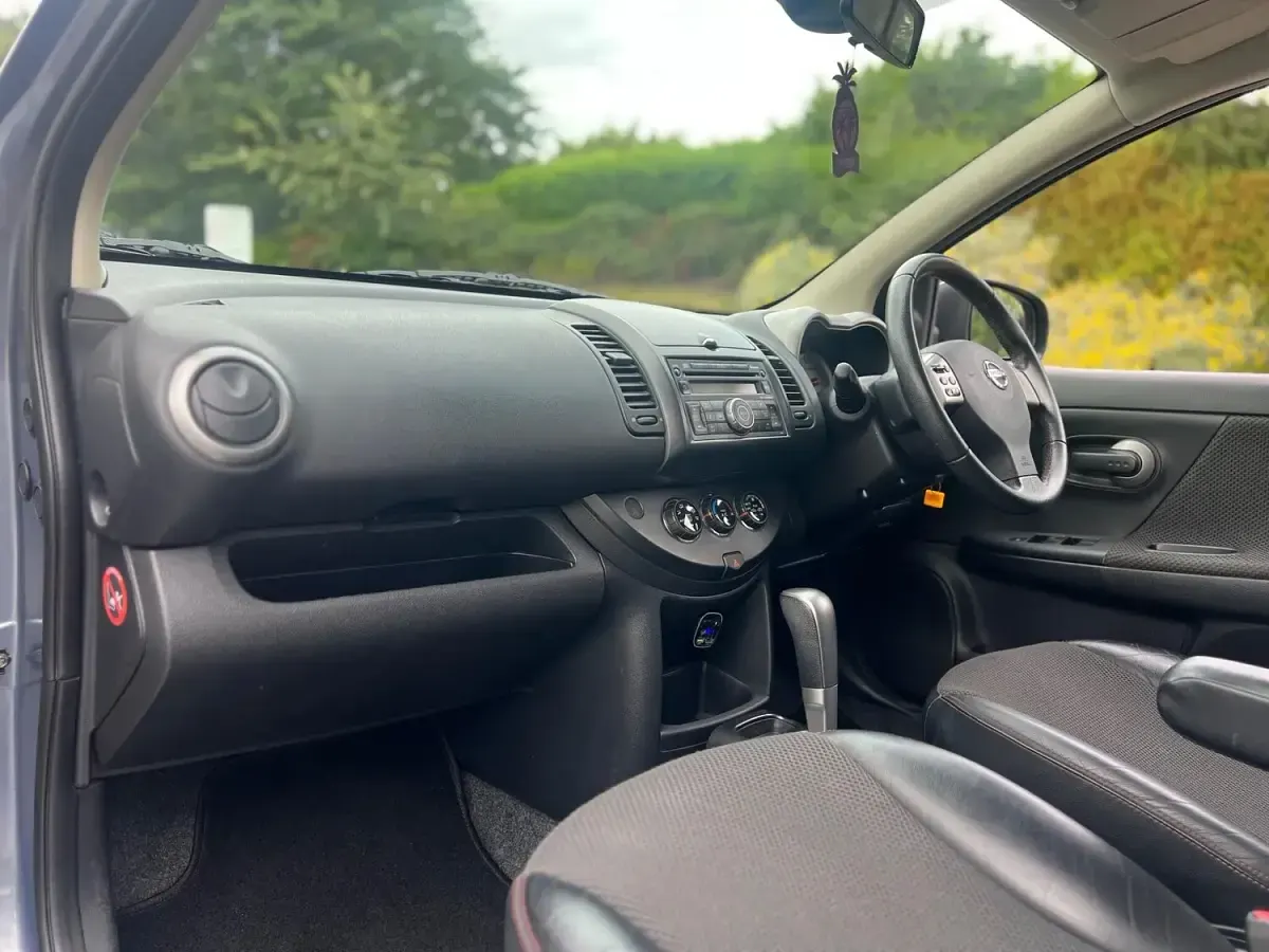 Used Nissan Note Tekna 110 HP (80 kW) 2008 Grey Hatchback