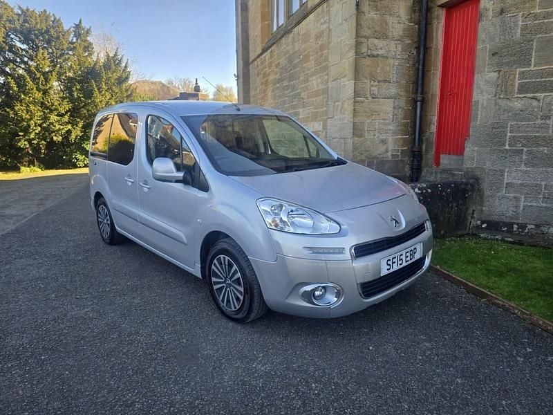 Used Peugeot TePee S 2015 Silver MPV